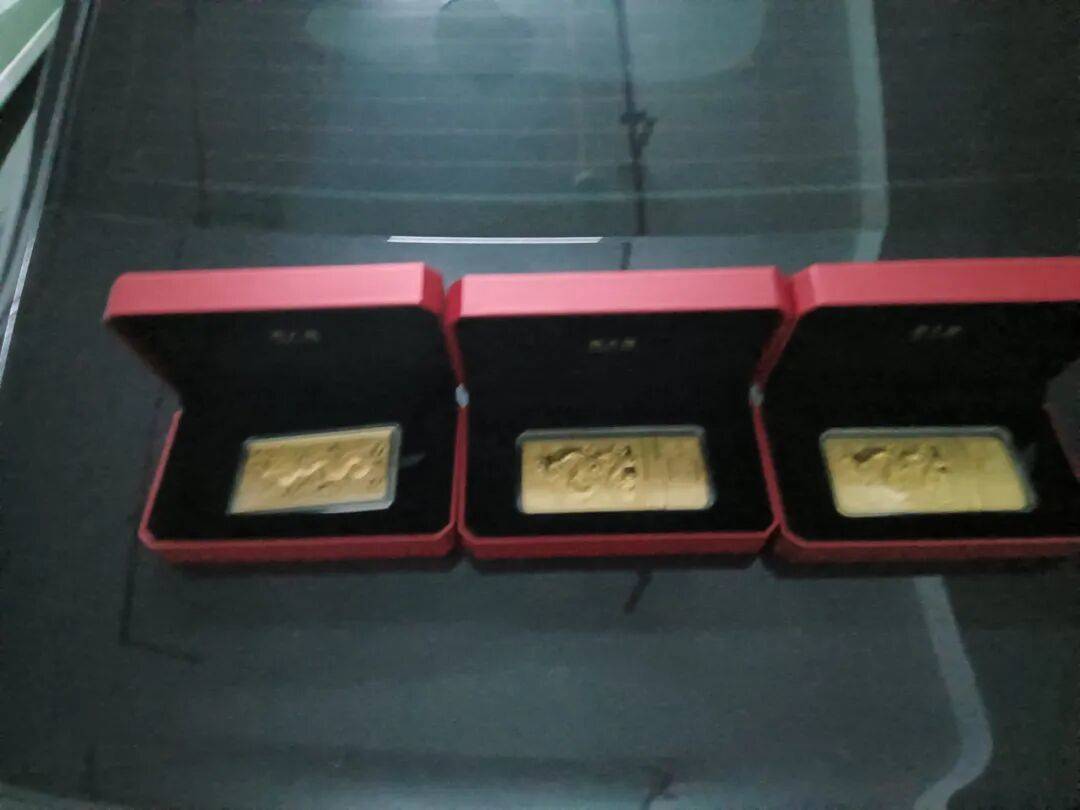 股市套现170万元后<strong></p>
<p>中国能建股票</strong>，杭州男子豪购300克金条！老板当场报警……