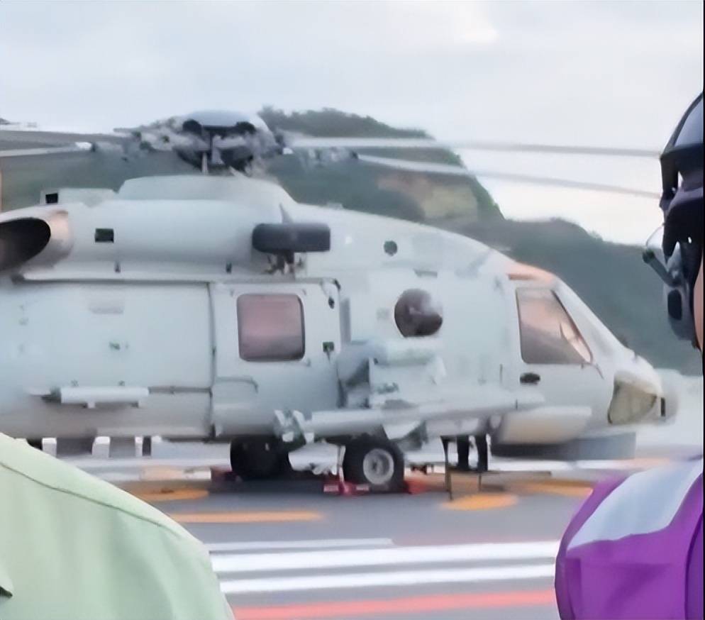 福建舰首次曝光6型舰载机<strong></p>
<p>久其软件股票</strong>，直-20配鹰击-9反舰导弹，打造海峡杀手