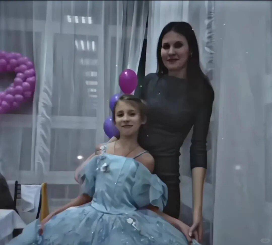 最美吸血鬼如今瘦成骷髅<strong></p>
<p>久其软件股票</strong>?《珍珠港》女主究竟怎么了?