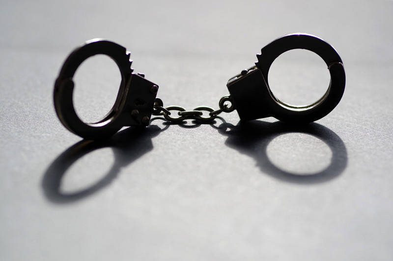 25岁男子欲出售父亲房产整容当网红<strong></p>
<p>久其软件股票</strong>，被说教后20多刀弑父 曾遭父亲家暴，获无期徒刑