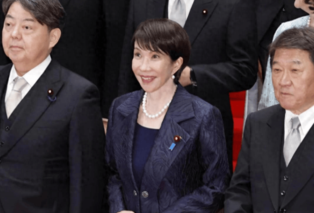 高市早苗没想到<strong></p>
<p>南极电商股票</strong>，中方直接对日本发“掉脑袋警告”，琉球问题也被摆了上来