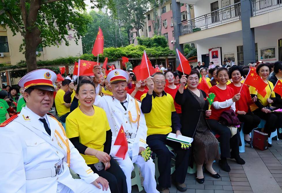 馆长喊话 “再给台湾一点时间”：我们的耐心<strong></p>
<p>美国股票</strong>，到底还能撑多久？