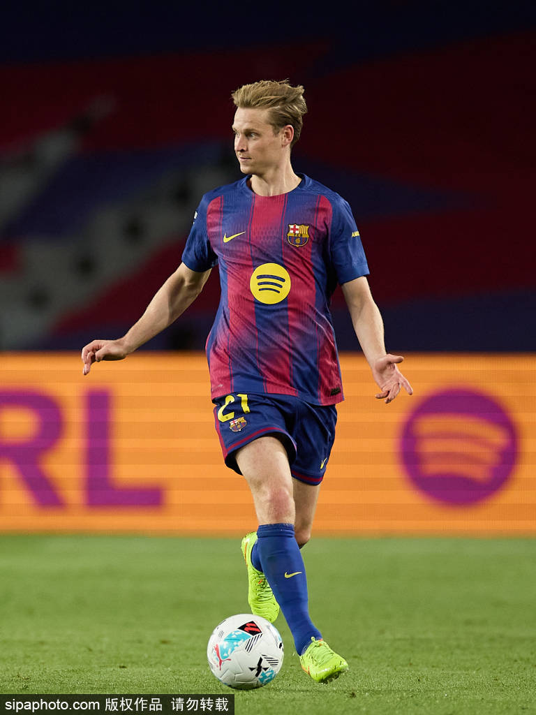 梅西突访巴萨旧主场<strong></p>
<p>美国股票</strong>，球员集体点赞！回归悬念引发热议