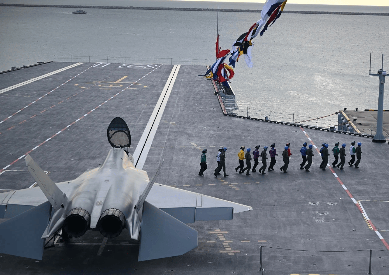 高市早苗通知全球<strong></p>
<p>美国股票</strong>，不撤回涉台言论，话音刚落，解放军攻击11亮相