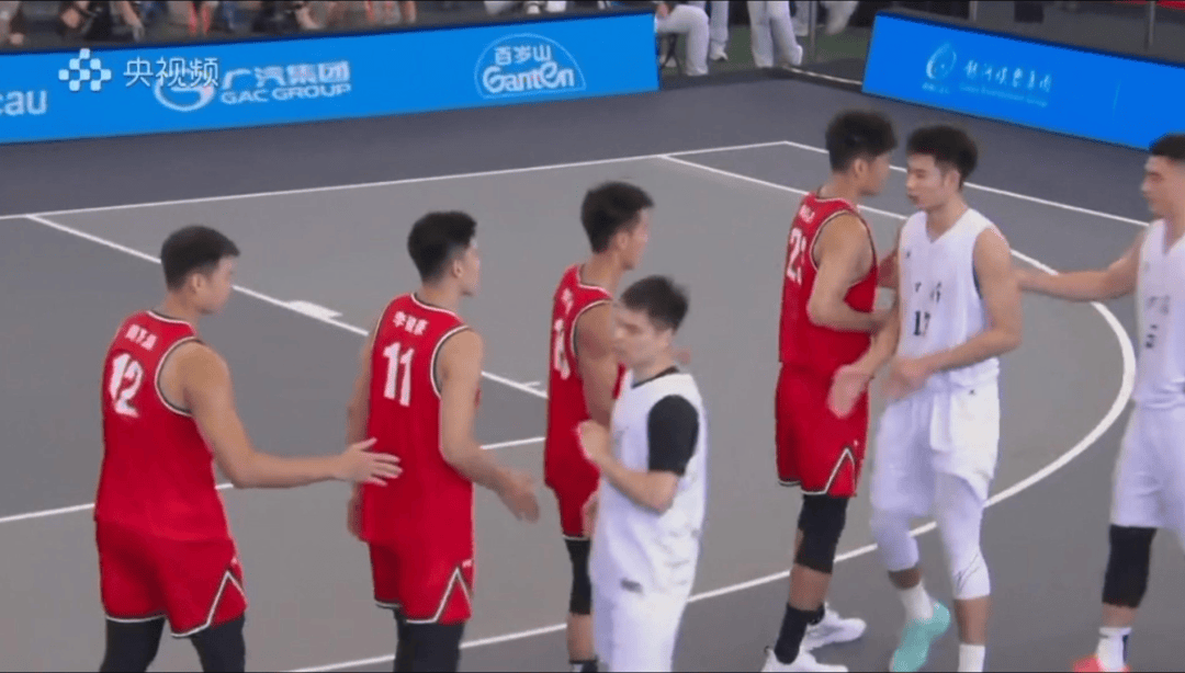 全运会男子三人篮球赛<strong></p>
<p>美国股票</strong>，陈国豪、周泽源代表广东队出战，战胜江苏队取得开门红！