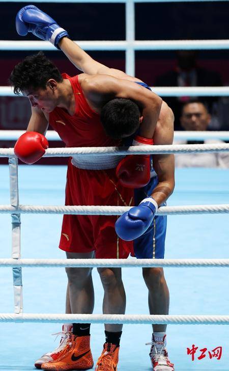 全运会拳击男子80公斤级决赛<strong></p>
<p>美国股票</strong>,王小保夺冠!