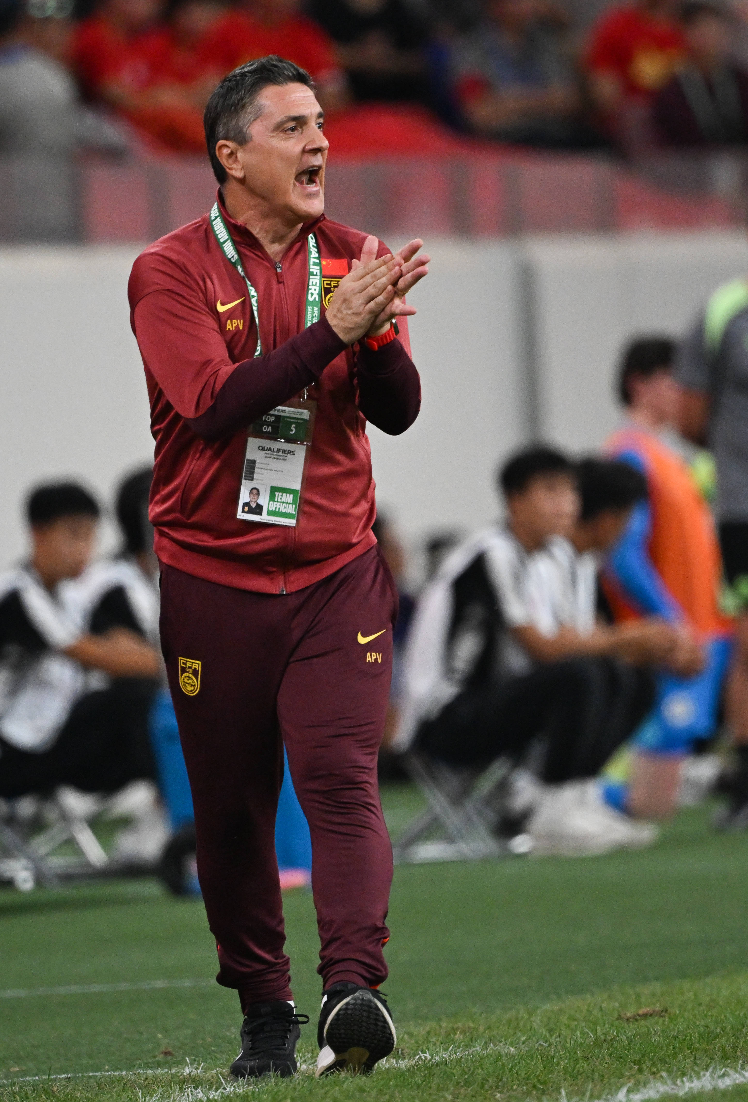 U22国足主帅确认王钰栋因伤离队:<strong></p>
<p>美国股票</strong>他的身体精神都比较疲劳