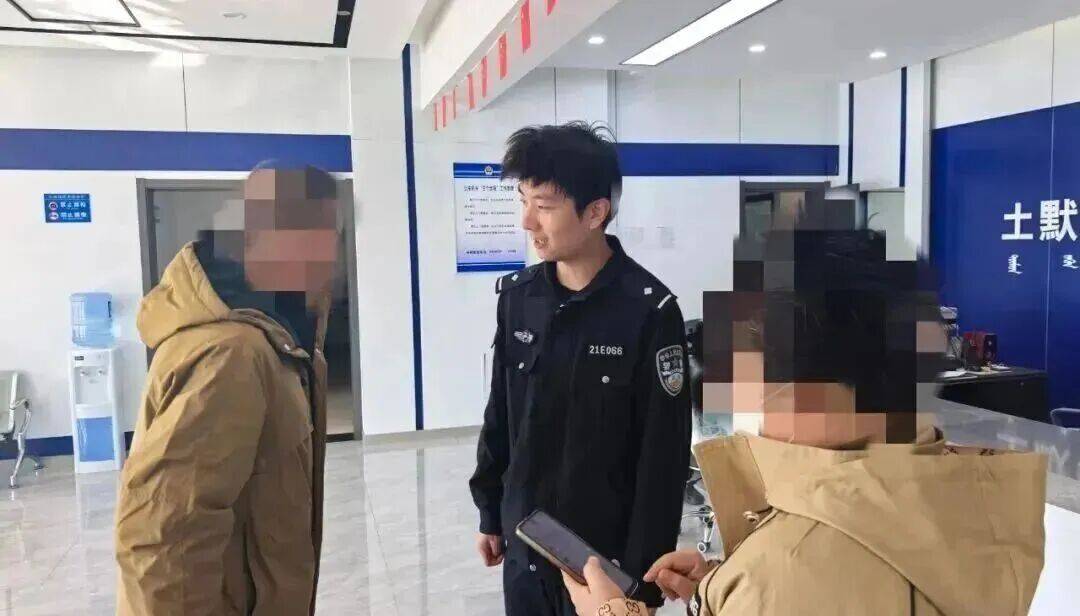 男子彩票中奖太兴奋<strong></p>
<p>中恒电气股票</strong>,拍照发业主群分享,隔天奖金被邻居冒领……