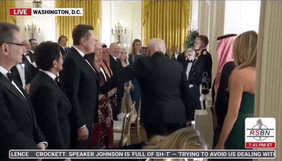 “特马”又同框<strong></p>
<p>中恒电气股票</strong>！马斯克现身白宫 出席特朗普与沙特王储晚宴