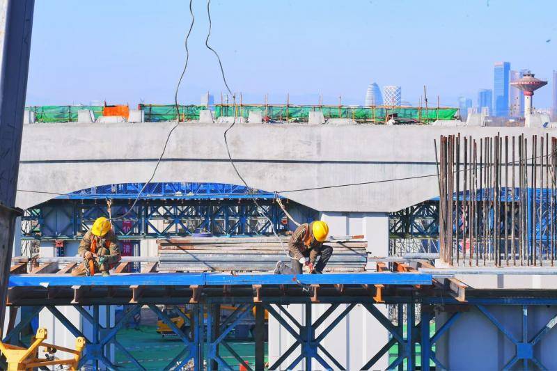 直达首都机场<strong></p>
<p>中恒电气股票</strong>！ 北京亮马河北路施工加速推进