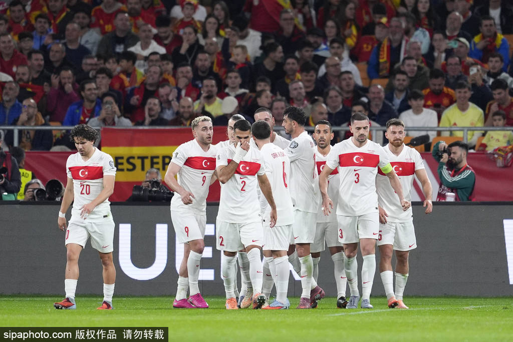 直通世界杯<strong></p>
<p>中恒电气股票</strong>!世预赛-奥尔莫破门 西班牙2-2土耳其