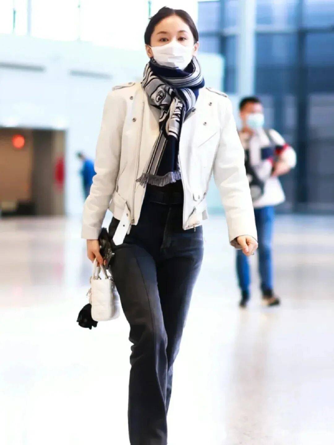 王子文：孩子是最重要的<strong></p>
<p>长安汽车股票</strong>，我演不出一模一样的曲筱绡