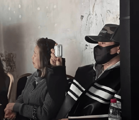 考古|胡彦斌易梦玲恋情曝光！相差16岁横跨歌手网红领域<strong></p>
<p>长安汽车股票</strong>，25年底最让人震惊的情侣出现