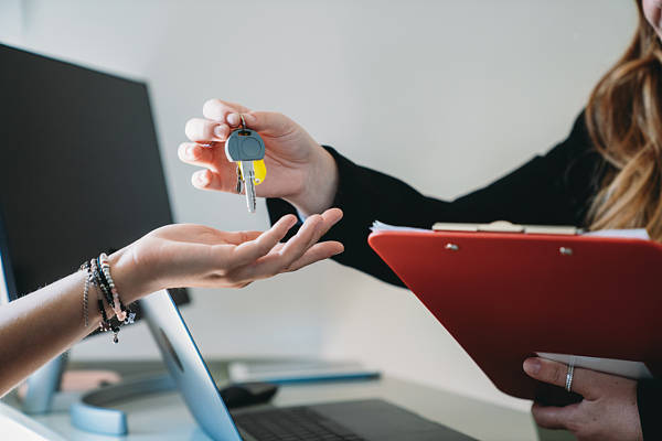 85套法拍房办证难<strong></p>
<p>中国铁建股票</strong>，草台班子式操作让人咋舌