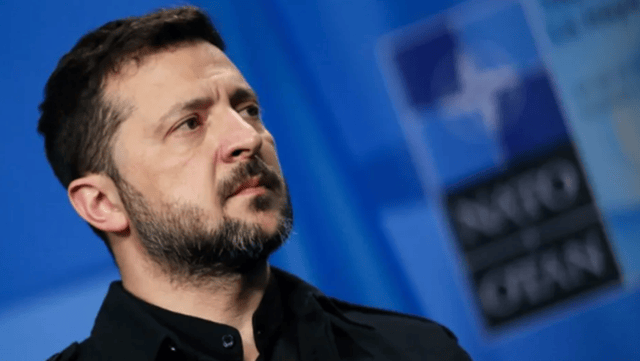 “民族英雄”泽连斯基的背后<strong></p>
<p>中国铁建股票</strong>，站着一大批中国人