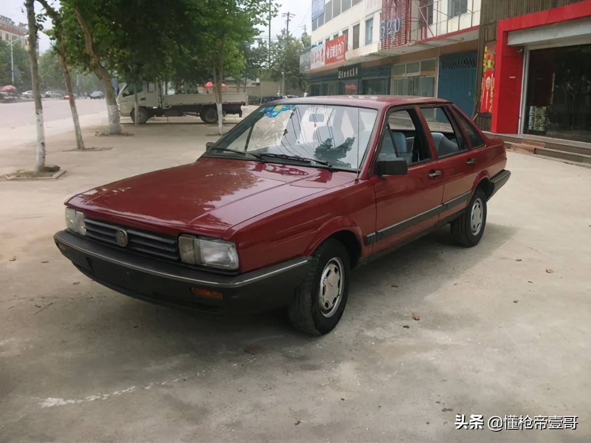 无间道?山西警察中队长抢运钞车<strong></p>
<p>吉利汽车股票</strong>,被同事百发子弹乱枪击毙