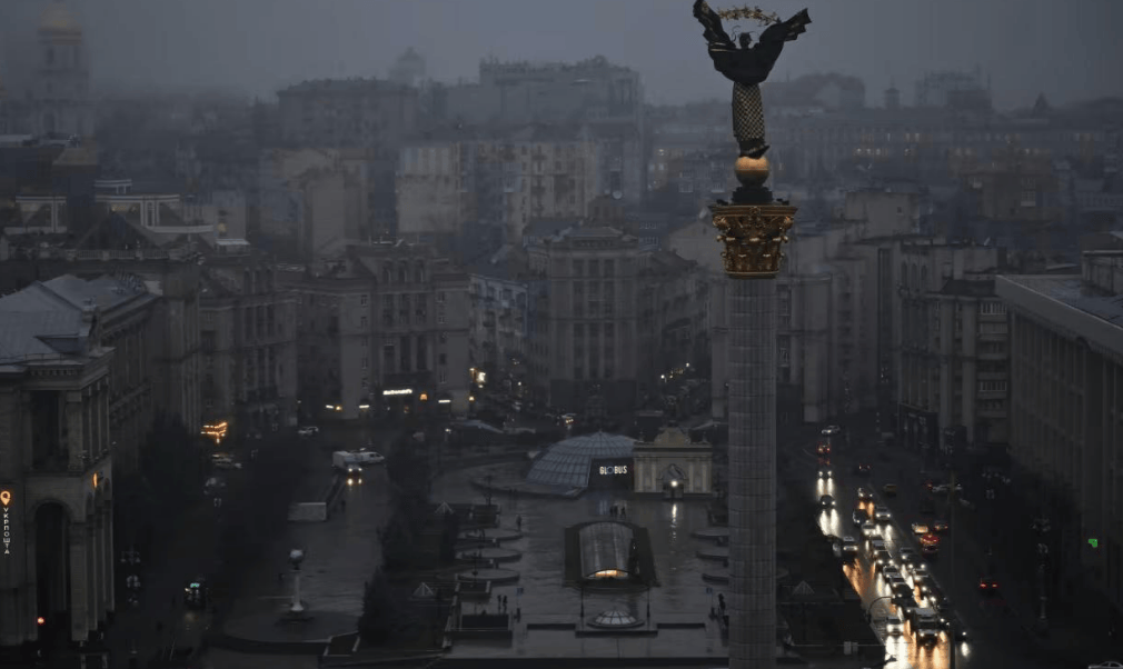 谈归谈打归打<strong></p>
<p>长虹股票</strong>,泽连斯基下令全面还击,俄罗斯罕见承认空袭损失巨大!