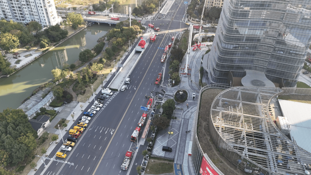 直击339米温州第一高楼“灭火救援现场”<strong></p>
<p>顺丰股票</strong>,多部门紧急联动“以练促战”!