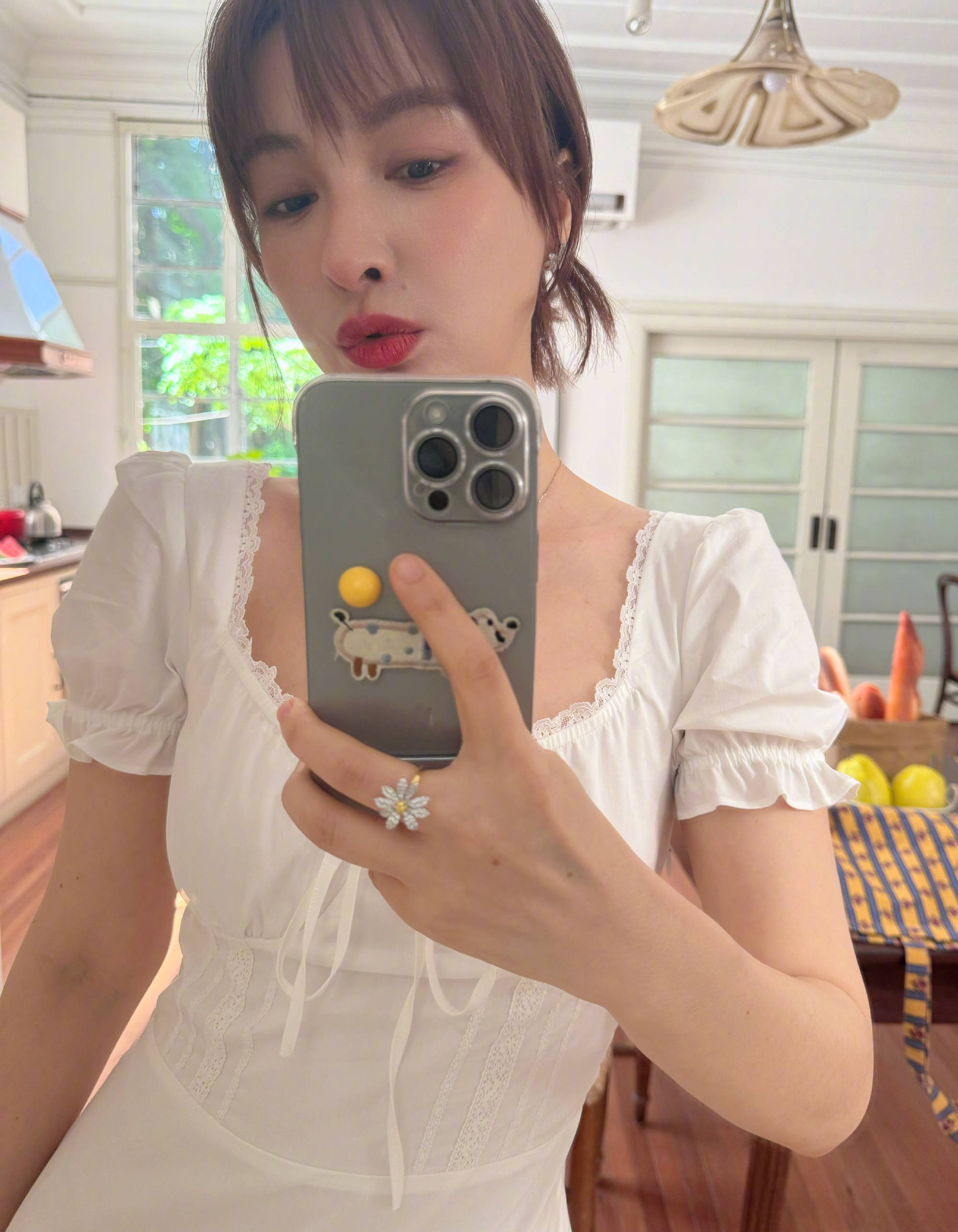 吴昕被曝“资产十位数”：没老公没孩子财富自由有多爽<strong></p>
<p>中石化股票</strong>？