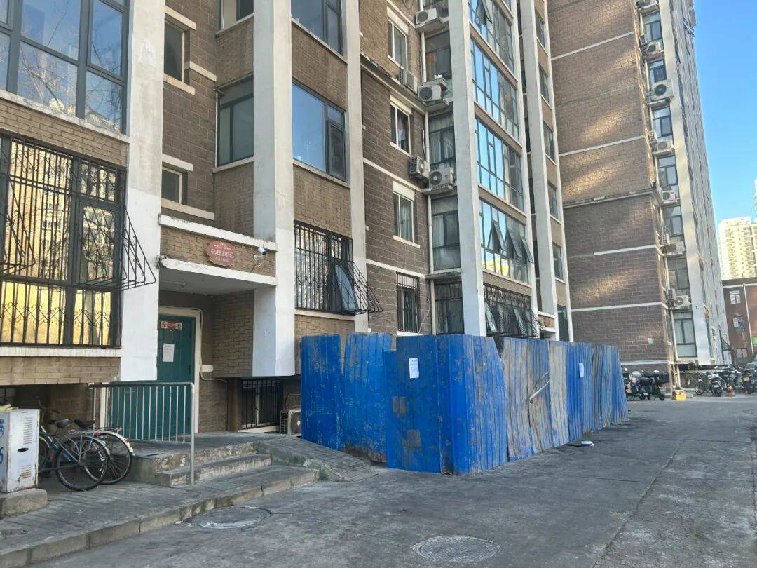 天通苑一天两起电动车火情<strong></p>
<p>中国医药股票</strong>，突然着火忒吓人丨有事儿@新京报