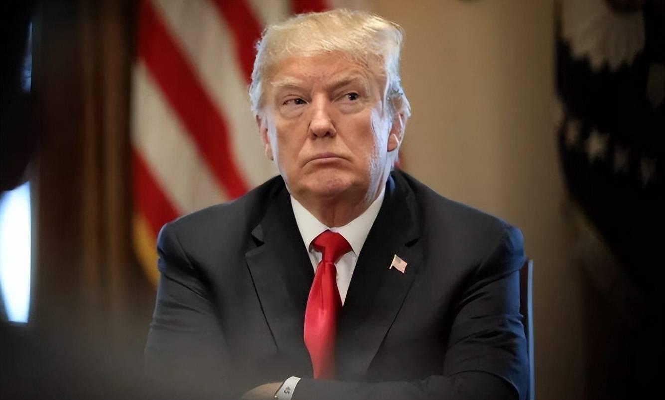 快讯!日本逮捕美公民<strong></p>
<p>宇通客车股票</strong>,特朗普发出通牒,日本迎来“亡国”内阁?对外释放信号非同寻常