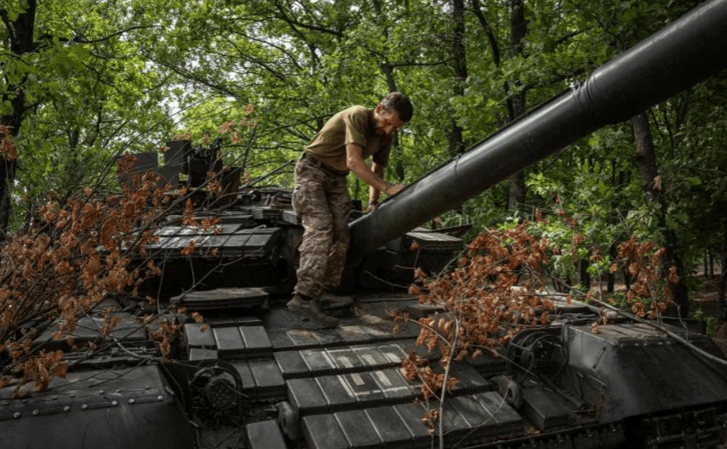 难怪乌克兰越打越拉胯<strong></p>
<p>宇通客车股票</strong>，原来基辅军火库已经见底，美方成功帮俄罗斯逆转战局！