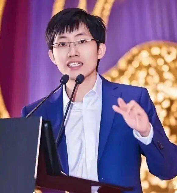 梁文锋炒股日赚1亿<strong></p>
<p>宇通客车股票</strong>，段永平直言 “没人打得过他”！