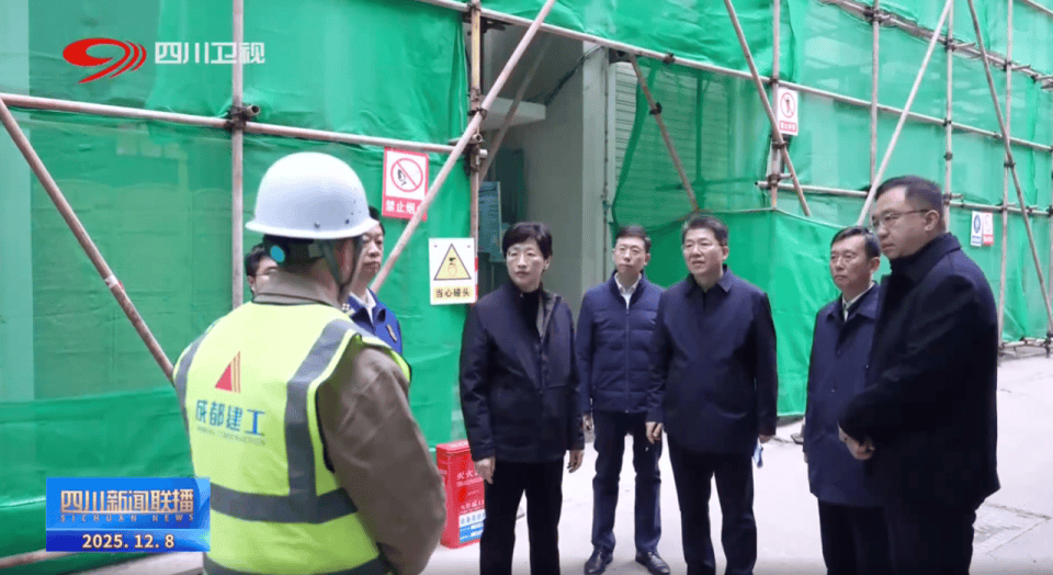 到边到角、全面排查<strong></p>
<p>赤峰黄金股票</strong>,四川省省长赴施工现场,检查高层建筑消防安全