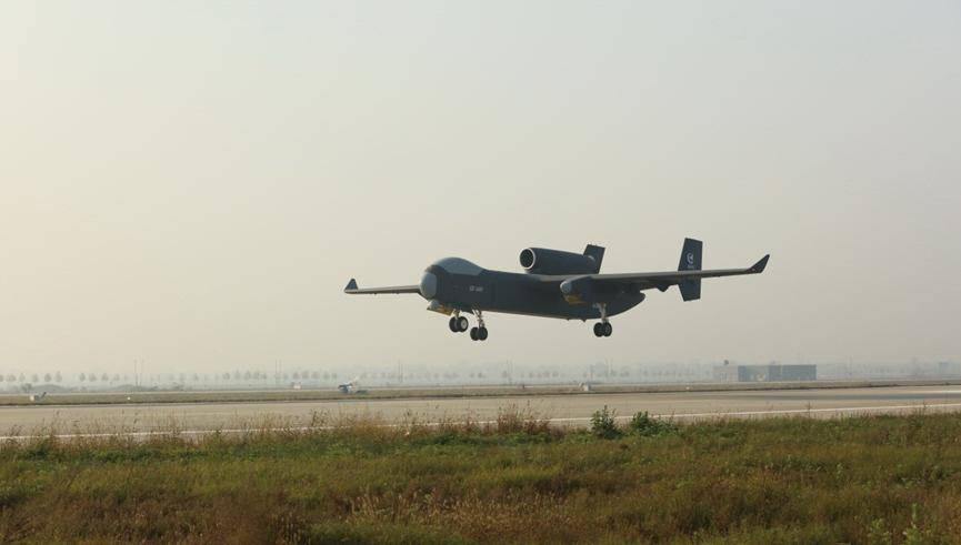 中国“空中航母”首飞成功<strong></p>
<p>欣旺达股票</strong>！