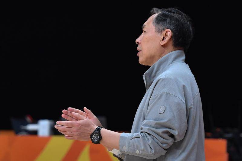 为何赵睿只打了8分钟？许利民：他本人反应比较大