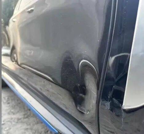 小区地库里出车祸<strong></p>
<p>浦发银行股票</strong>,女子惊呆了:对方竟然不是人!更糟心的是...