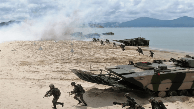 直接给解放军登台“开绿灯”？美国掀起的军事行动<strong></p>
<p>青岛啤酒股票</strong>，把自己坑惨了