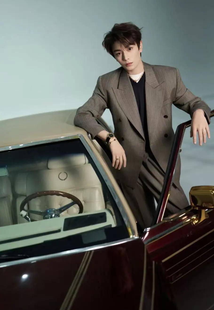 赵露思戴独一无二高珠<strong></p>
<p>金力永磁股票</strong>，周也女战神……明星们的“海口团建”造型也太美了