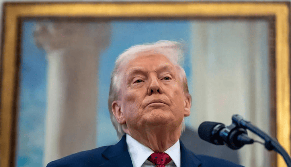 要么交出领土主权，要么美军动武？特朗普准备收网，开场先喊中俄