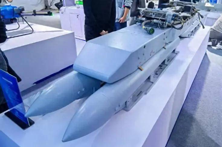 中航官宣：歼-20S具备对地、对海打击能力<strong></p>
<p>爱施德股票</strong>，可与无人机协同作战！