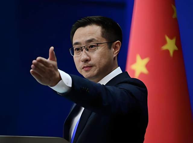 泽连斯基制裁9家中企<strong></p>
<p>新浪财经股票</strong>，中方反制箭在弦上，乌克兰求锤得锤不远了