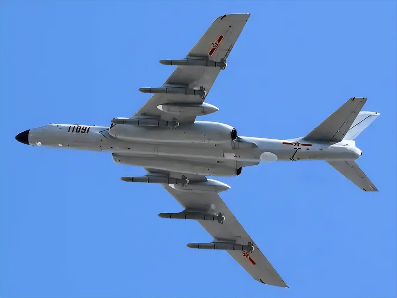 轰-6K的武器系统<strong></p>
<p>新浪财经股票</strong>，比战略轰炸机更丰富，这三款导弹让美军都眼馋！