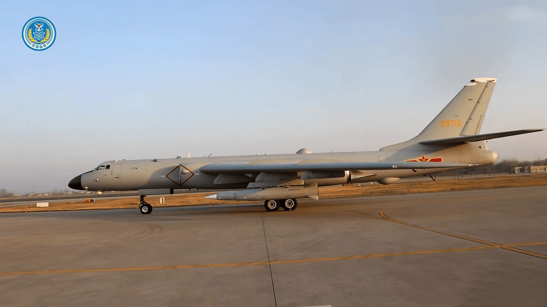 轰-6K的武器系统<strong></p>
<p>新浪财经股票</strong>，比战略轰炸机更丰富，这三款导弹让美军都眼馋！