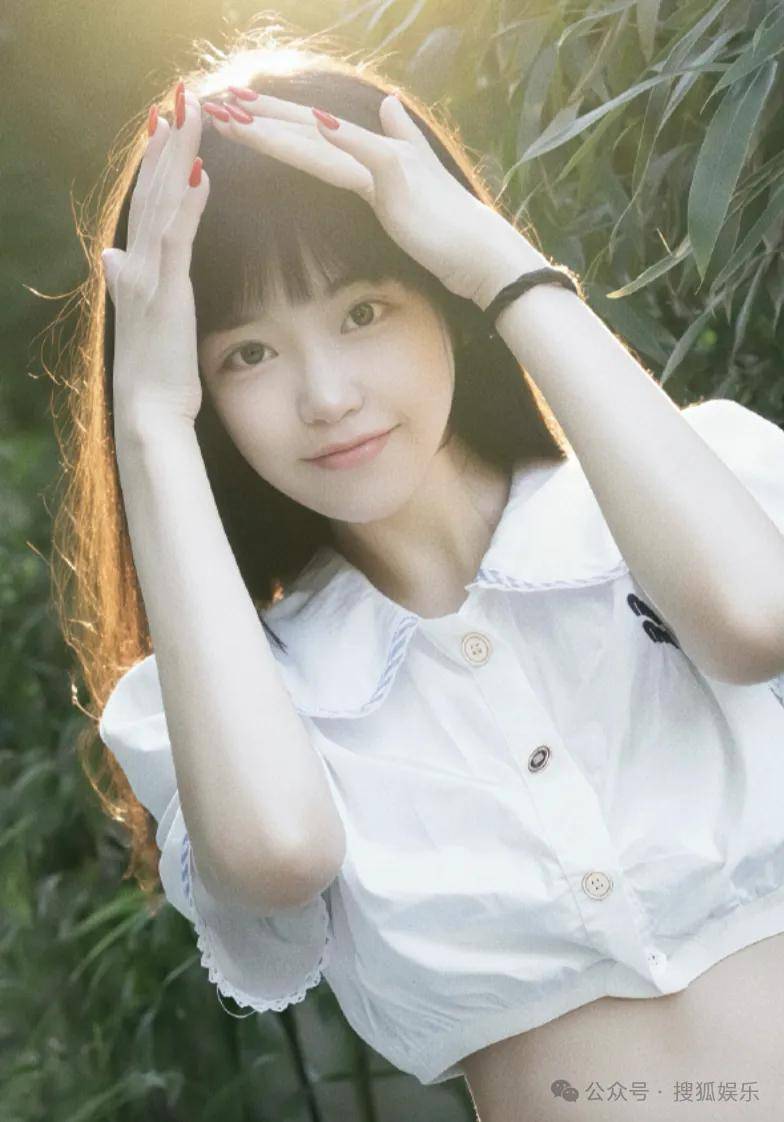 刚开年又曝一对相差15岁的恋情？他这一周两段绯闻真是连环暴击啊<strong></p>
<p>中天科技股票</strong>！