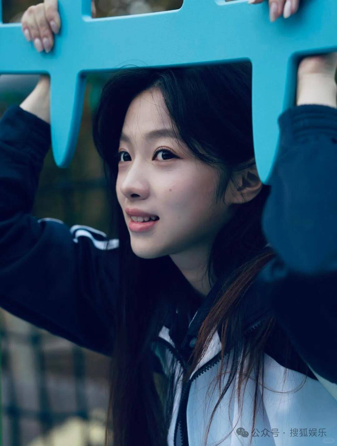 刚开年又曝一对相差15岁的恋情？他这一周两段绯闻真是连环暴击啊<strong></p>
<p>中天科技股票</strong>！