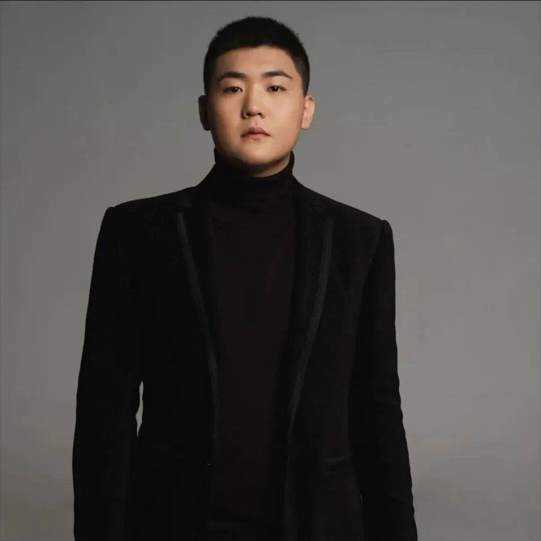 刚刚！闫学晶儿子道歉：“娘的错<strong></p>
<p>江西铜业股票</strong>，儿子担！感谢大家的监督批评！我们错了”