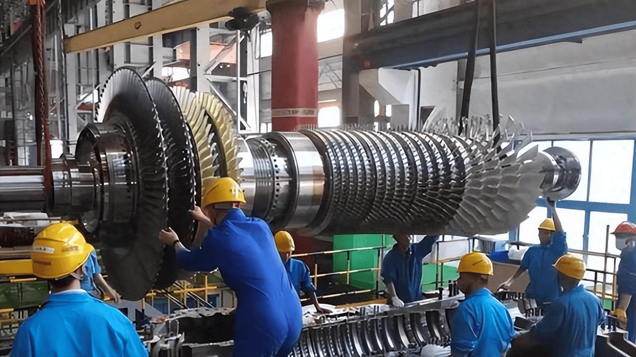 中国第5艘航母开工<strong></p>
<p>京沪高铁股票</strong>，10万吨级的常规动力航母揭开帷幕，核动力航母也在路上