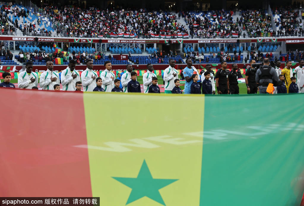 贺一然转会动态：山东泰山的诱惑与辽宁铁人的追求