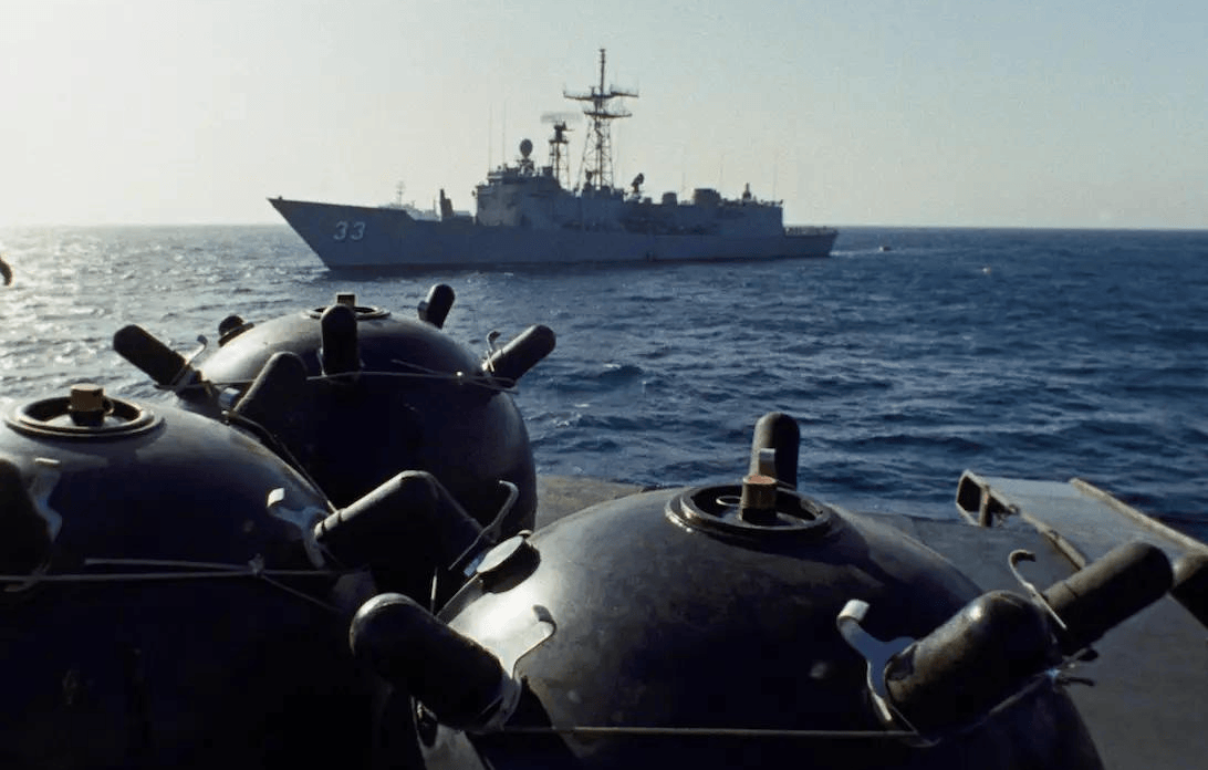 6000枚伊朗水雷还没放<strong></p>
<p>星星科技股票</strong>,布雷船先炸沉,特朗普警告:前所未有轰炸